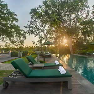 https://the-hidden-paradise-suites-villas.ubudhotelsnow.com